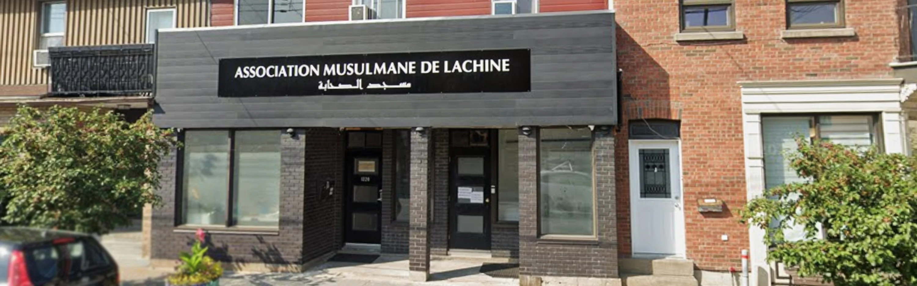 Exterior view of Mosquée Assahaba Lachine building